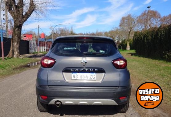 Autos - Renault Captur 2017 Nafta 150000Km - En Venta