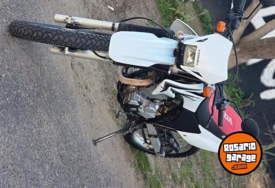 Motos - Honda Tornado 2014 Nafta 53000Km - En Venta
