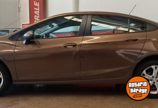 Autos - Chevrolet CRUZE LT. 4P 2020 Nafta 105000Km - En Venta