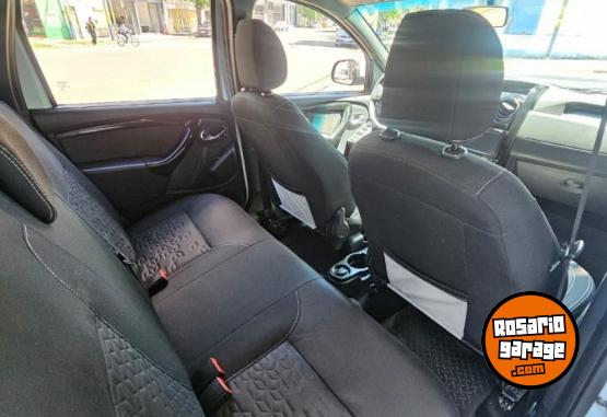 Camionetas - Renault OROCH OUTSIDER 2.0 NAV 2017 GNC 140000Km - En Venta