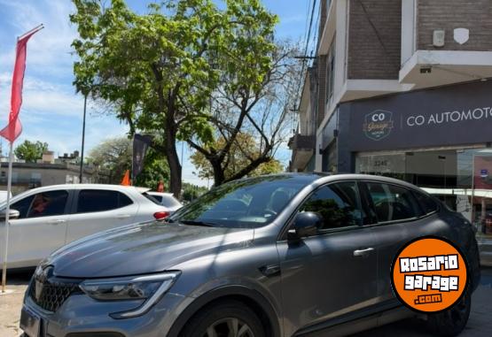 Autos - Renault ARKANA E-TECH HYBRID ESPR 2025 Electrico / Hibrido 26000Km - En Venta