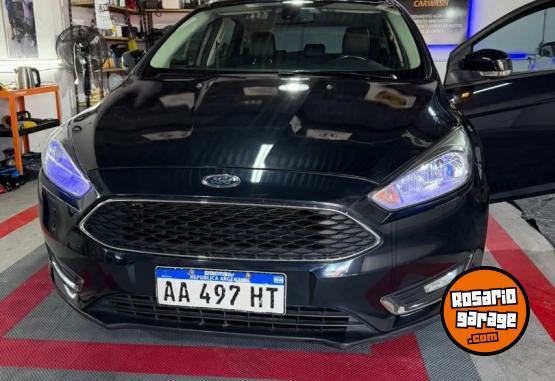 Autos - Ford SE PLUS 2016 Nafta 84000Km - En Venta