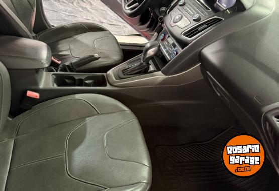 Autos - Ford SE PLUS 2016 Nafta 84000Km - En Venta