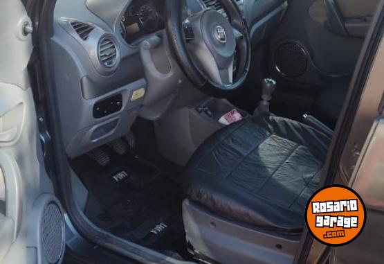 Autos - Fiat Grand Siena 2013 GNC 137600Km - En Venta