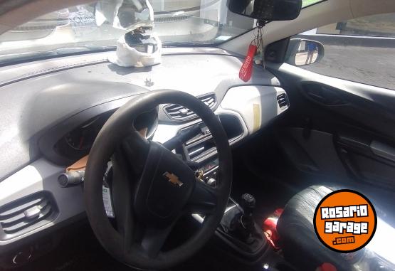 Autos - Chevrolet Prisma joy ls + 2018 GNC 300000Km - En Venta