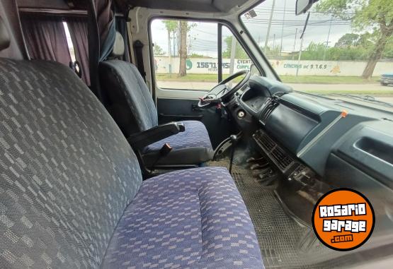 Utilitarios - Renault Trafic sprinter 1998 Diesel 263000Km - En Venta