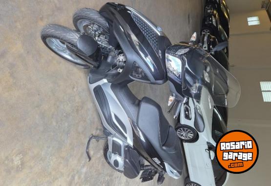 Motos - Piaggio Vespa 300 2017 Nafta 400Km - En Venta