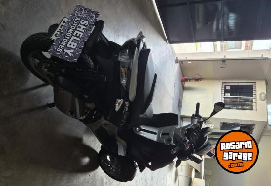 Motos - Piaggio Vespa 300 2017 Nafta 400Km - En Venta