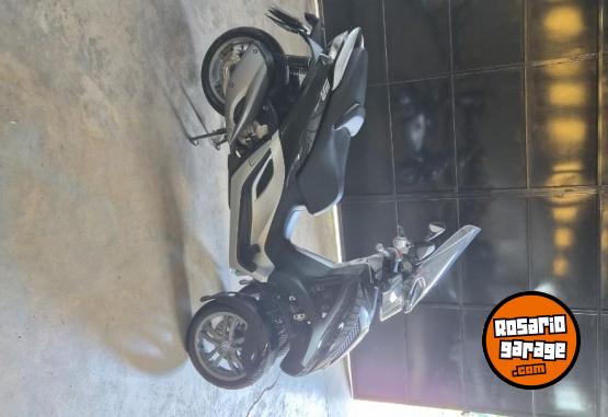 Motos - Piaggio Vespa 300 2017 Nafta 400Km - En Venta