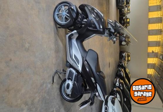 Motos - Piaggio Vespa 300 2017 Nafta 400Km - En Venta