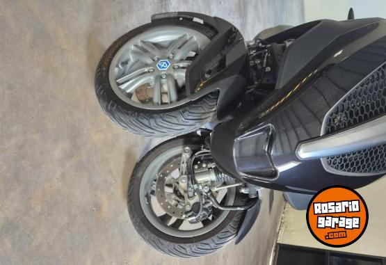 Motos - Piaggio Vespa 300 2017 Nafta 400Km - En Venta
