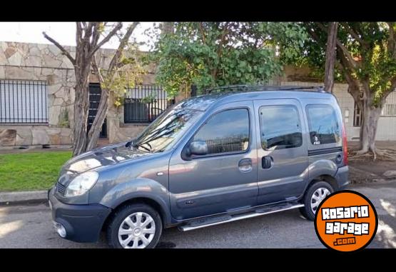Utilitarios - Renault Autentique plu 7 asientos 2013 Nafta 165000Km - En Venta