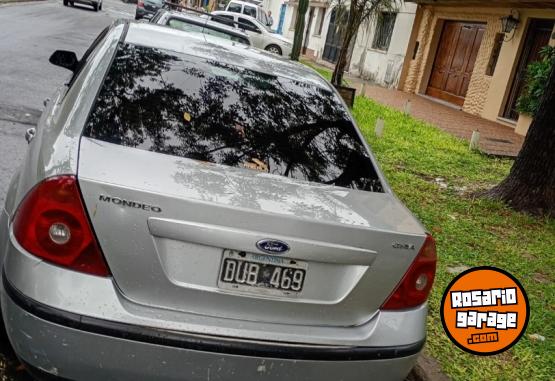Autos - Ford Mondeo ghia 2001 Nafta 250Km - En Venta