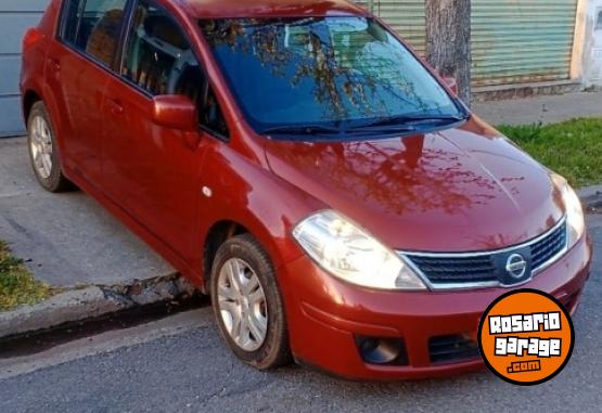 Autos - Nissan Tiida. Visia 2010 2010 Nafta 275000Km - En Venta