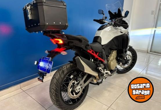 Motos - Ducati MULTISTRADA V4 S RADAR 2025 Nafta 3300Km - En Venta