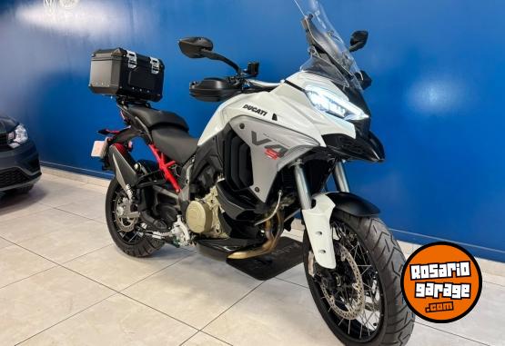 Motos - Ducati MULTISTRADA V4 S RADAR 2025 Nafta 3300Km - En Venta