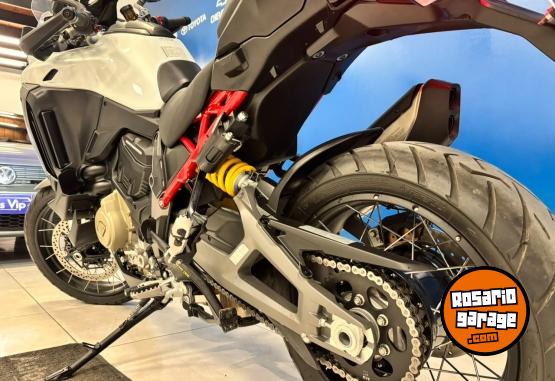Motos - Ducati MULTISTRADA V4 S RADAR 2025 Nafta 3300Km - En Venta