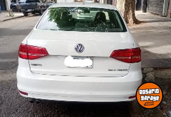 Autos - Volkswagen Vento 2015 Nafta 138400Km - En Venta