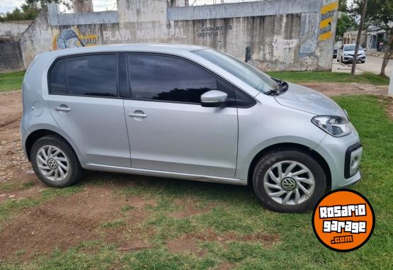 Autos - Volkswagen high UP 2018 Nafta 119000Km - En Venta