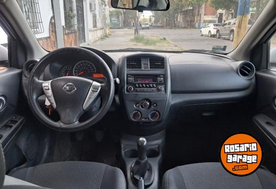 Autos - Nissan Versa 2016 Nafta 199550Km - En Venta