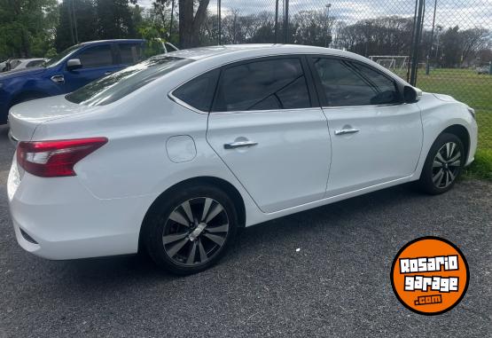 Autos - Nissan Sentra Exclusive 2017 Nafta 100600Km - En Venta