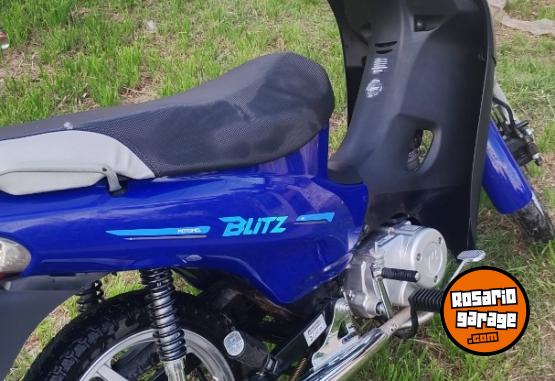 Motos - Motomel Blitz 2025 Nafta 6000Km - En Venta