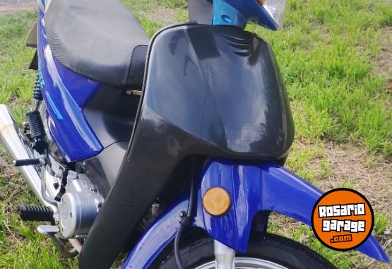 Motos - Motomel Blitz 2025 Nafta 6000Km - En Venta