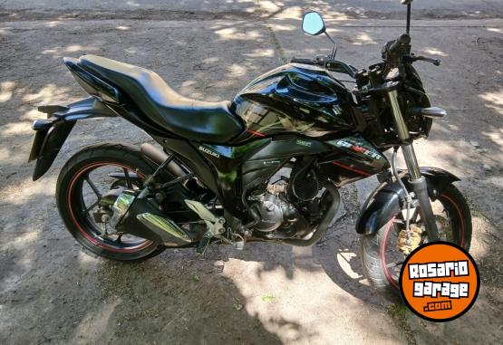 Motos - Suzuki GIXXER 150 2018 Nafta 14700Km - En Venta