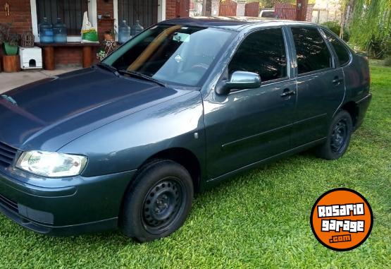 Autos - Volkswagen Polo 2006 GNC 253000Km - En Venta
