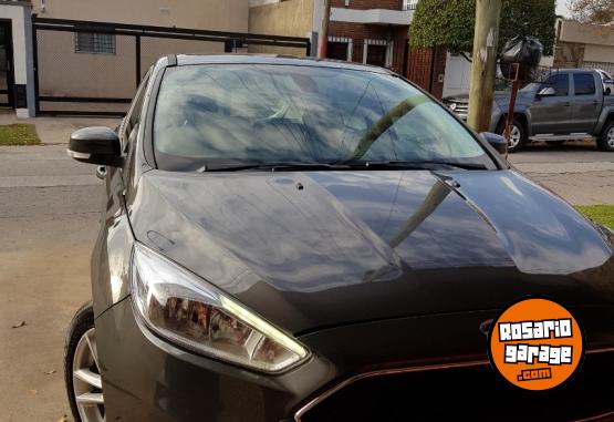 Autos - Ford Focus 1.6 S 2018 Nafta 150000Km - En Venta
