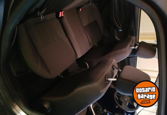 Autos - Ford Focus 1.6 S 2018 Nafta 150000Km - En Venta