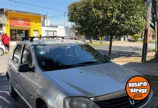 Autos - Renault LOGAN 2013 GNC 198000Km - En Venta