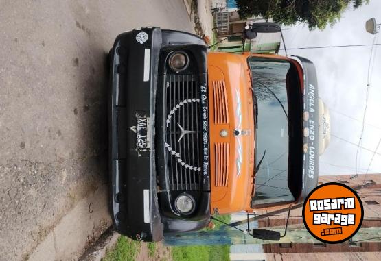 Camiones y Grúas - Vendo permuto veo todo Mercedes 1114. Mod 79. Y semi praty mod 78 titular listo para trabajar. Veo toda clase de oferta. - En Venta