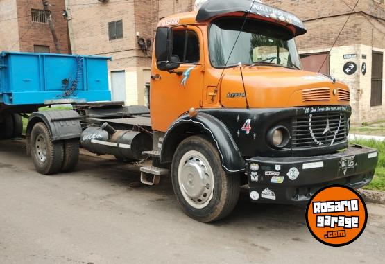 Camiones y Grúas - Vendo permuto veo todo Mercedes 1114. Mod 79. Y semi praty mod 78 titular listo para trabajar. Veo toda clase de oferta. - En Venta