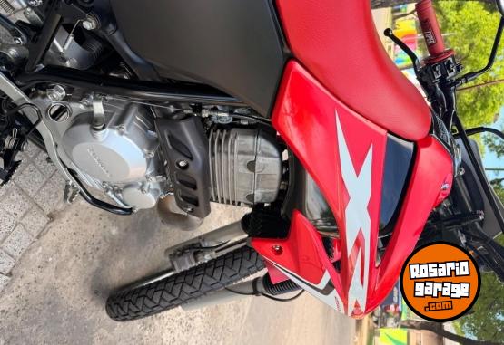 Motos - Honda Tornado XR 250 2022 Nafta 32000Km - En Venta