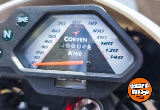 Motos - Corven Triax 150 2022 Nafta 8800Km - En Venta