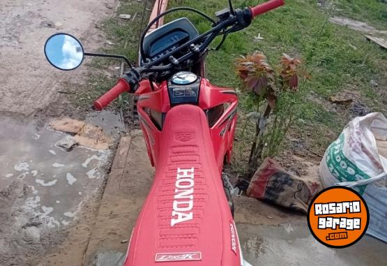Motos - Honda Tornado 2015 Nafta 999999Km - En Venta