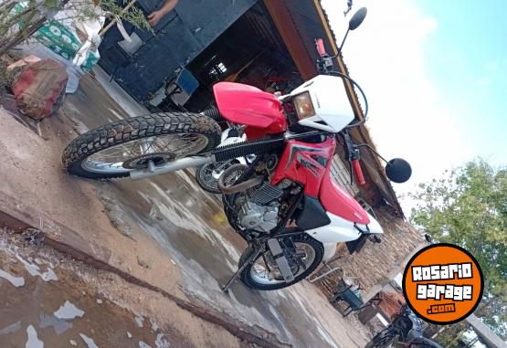 Motos - Honda Tornado 2015 Nafta 999999Km - En Venta