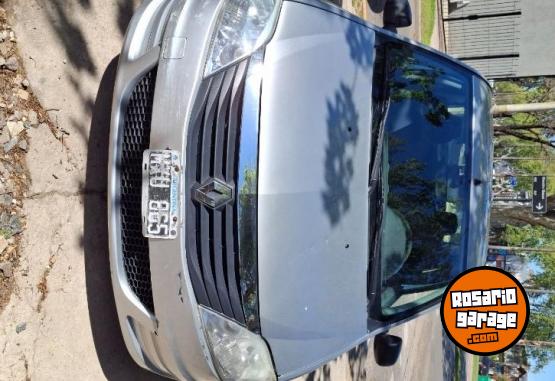 Autos - Renault Logan 2013 Nafta 119000Km - En Venta