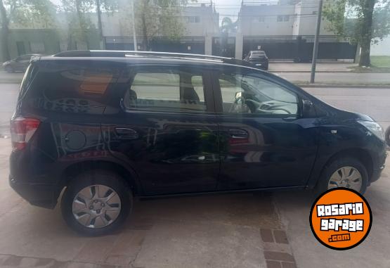 Camionetas - Chevrolet SPIN LT 2013 GNC 200000Km - En Venta