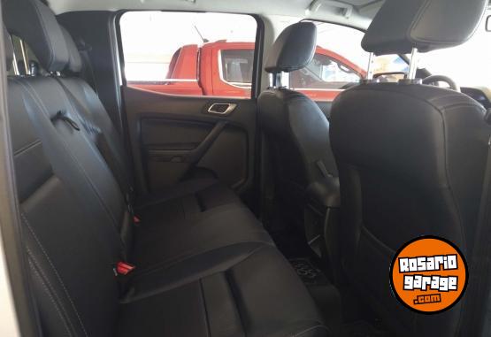 Camionetas - Ford RANGER CD 3.2L LTD 2023 Diesel 68000Km - En Venta