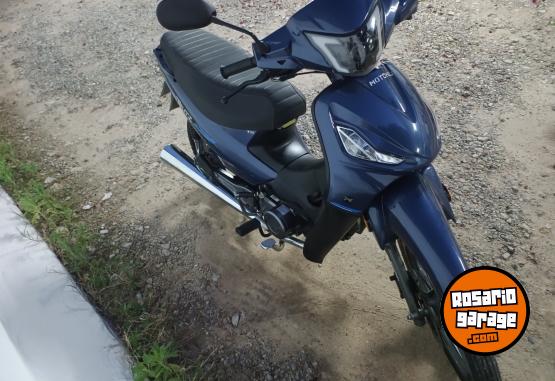 Motos - Motomel Blitz 2025 Nafta 6600Km - En Venta