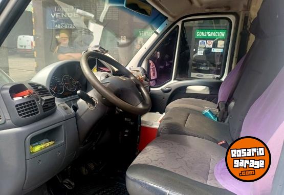 Utilitarios - Fiat Ducato 2010 Diesel 300000Km - En Venta