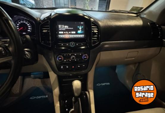 Camionetas - Chevrolet captiva 2018 Diesel 90000Km - En Venta