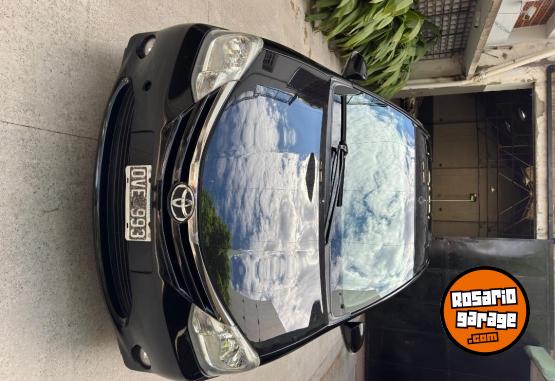 Autos - Toyota Etios XLS 2015 Nafta 180000Km - En Venta