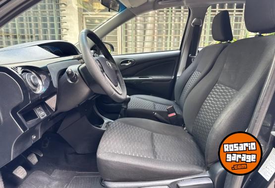 Autos - Toyota Etios XLS 2015 Nafta 180000Km - En Venta