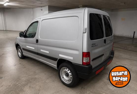 Utilitarios - Peugeot Partner 2016 Diesel 120000Km - En Venta
