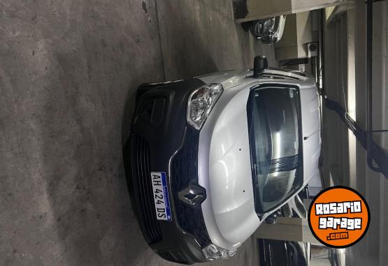 Utilitarios - Renault Kangoo 2024 GNC 30000Km - En Venta