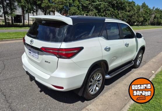 Camionetas - Toyota SW4 SRX 2.8 2021 Diesel 130000Km - En Venta