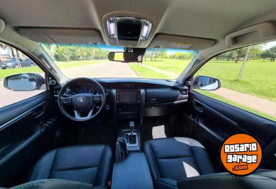 Camionetas - Toyota SW4 SRX 2.8 2021 Diesel 130000Km - En Venta